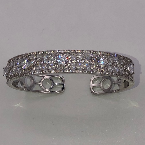 4.5ct Art Deco Cuff Bracelet - Picture 7 of 12